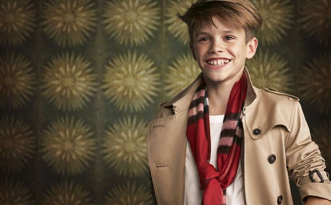 BURBERRY CHRISTMAS AD CAMPAIGN 2015